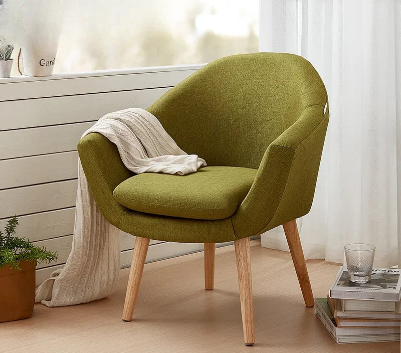Felinesol – Minimalistyczne Krzesło Jadalniane z Włoch